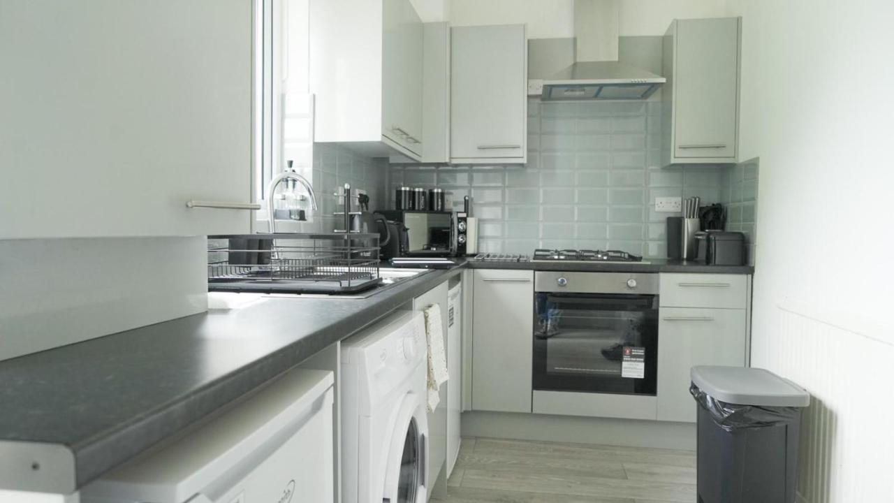 Jewel Of Barking London Villa Exterior photo